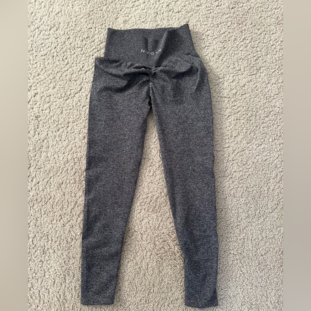 Nvgtn scrunch leggings